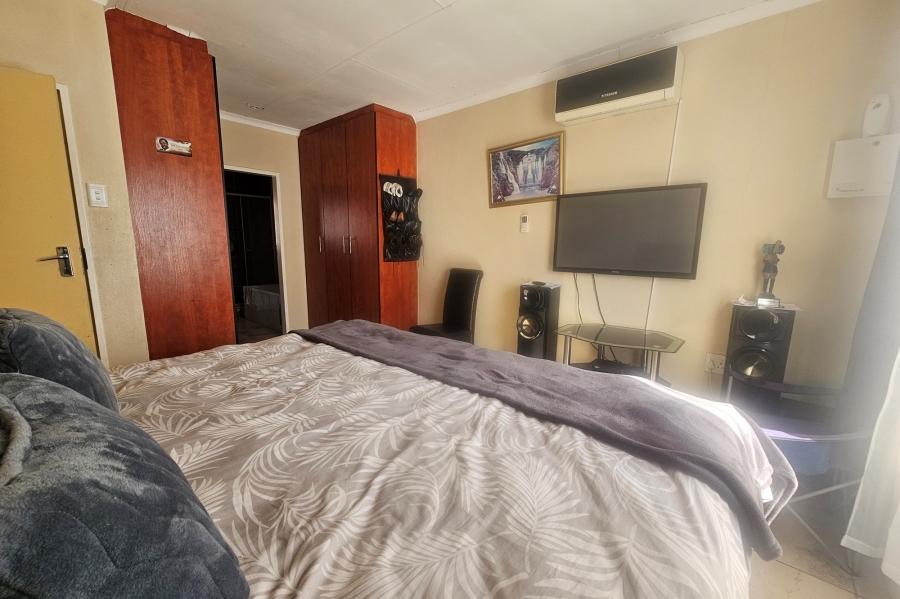 3 Bedroom Property for Sale in Waterval East North West